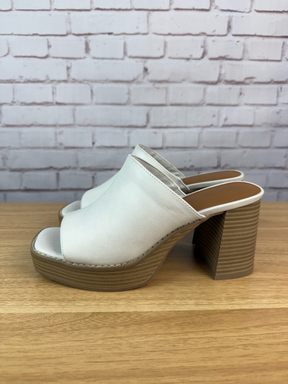 White Women’s Open-Toe Slide Heeled Sandals